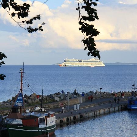 Ferienwohnung Hafen Quartier Sassnitz Exterior foto